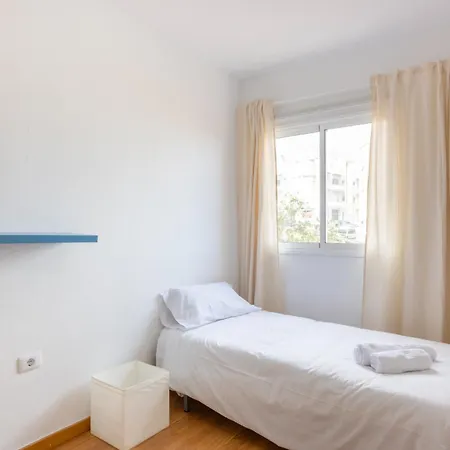Apartamento Amplio Piso En Con Piscina