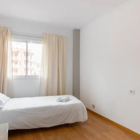 Apartamento Amplio Piso En Con Piscina *